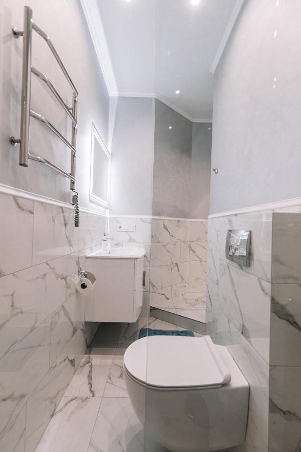 Royal Tower Vip Smart Apartments 1 Kiev Dış mekan fotoğraf