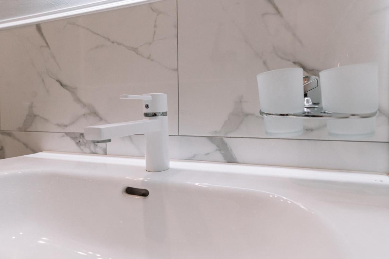 Royal Tower Vip Smart Apartments 1 Kiev Dış mekan fotoğraf
